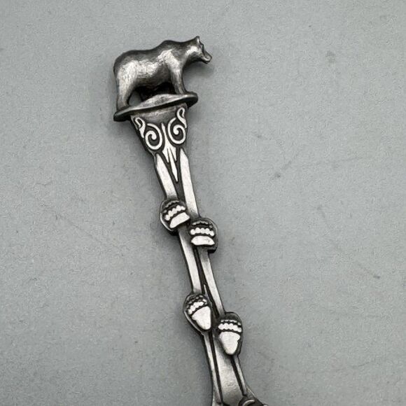 Vtg Montana Pewter Souvenir Travel Spoon Bear Paws Mountain Wildlife 4" L Kitsch - Picture 4 of 5